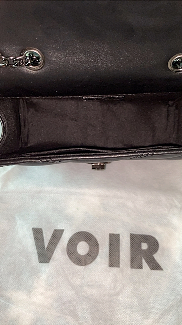VOIR Quilted Shoulder Chain Bag – VOIR GALLERY