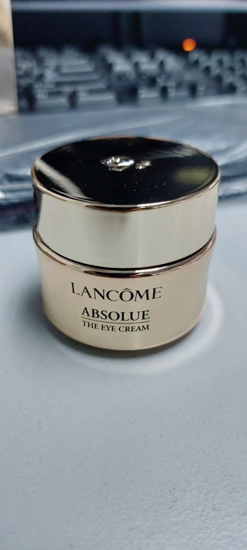 Lancome Absolue Revitalizing Eye Cream 20ml – NANA MALL
