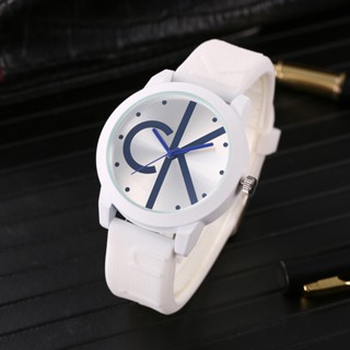 Women's watch discount with silicone band