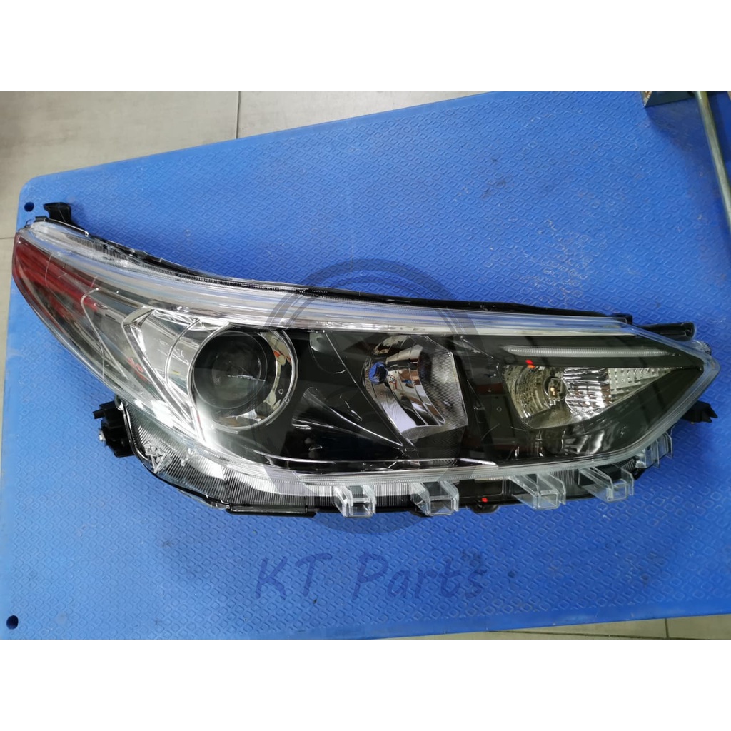 TOYOTA VIOS / YARIS NSP151 2019 YEAR FRONT HEAD LAMP / HEAD LIGHT