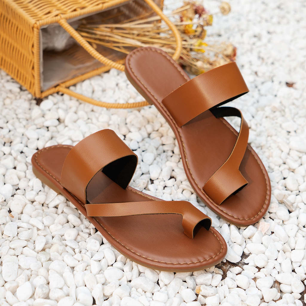 Size best sale 43 sandals