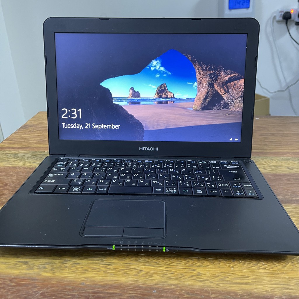 Hitachi Flora SE210 - AMD E2-1800 / E1 Micro-6200T / 4GB DDR3 RAM / 128GB  256GB SSD Budget Laptop Notebook Murah Batt | Shopee Malaysia