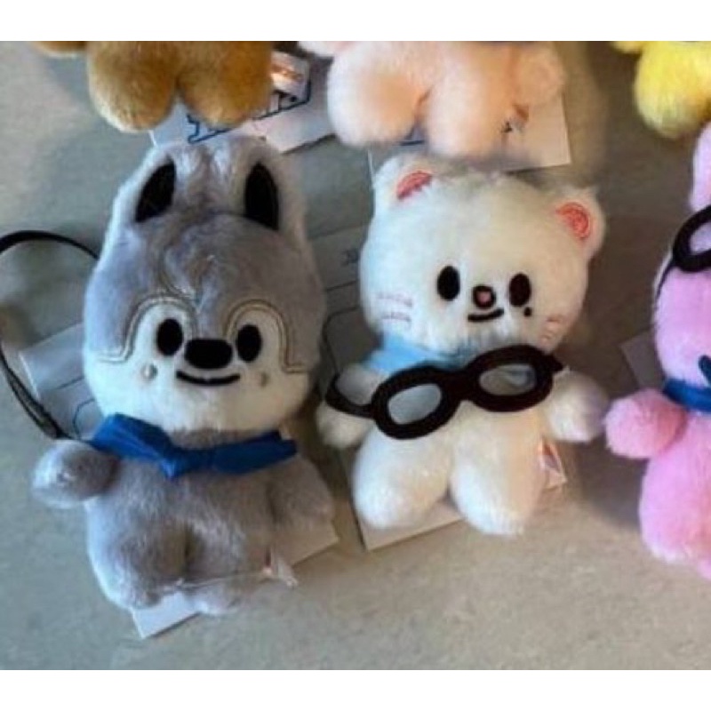 STRAYKIDS OFFICIAL SKZOO WOLFCHAN PILOT PLUSH | Shopee Malaysia
