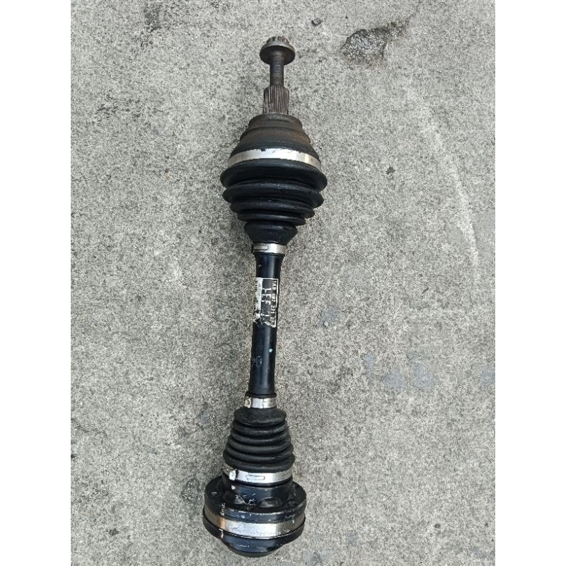 Volkswagen golf GTI mk6 drive shaft (left side) original Germany
