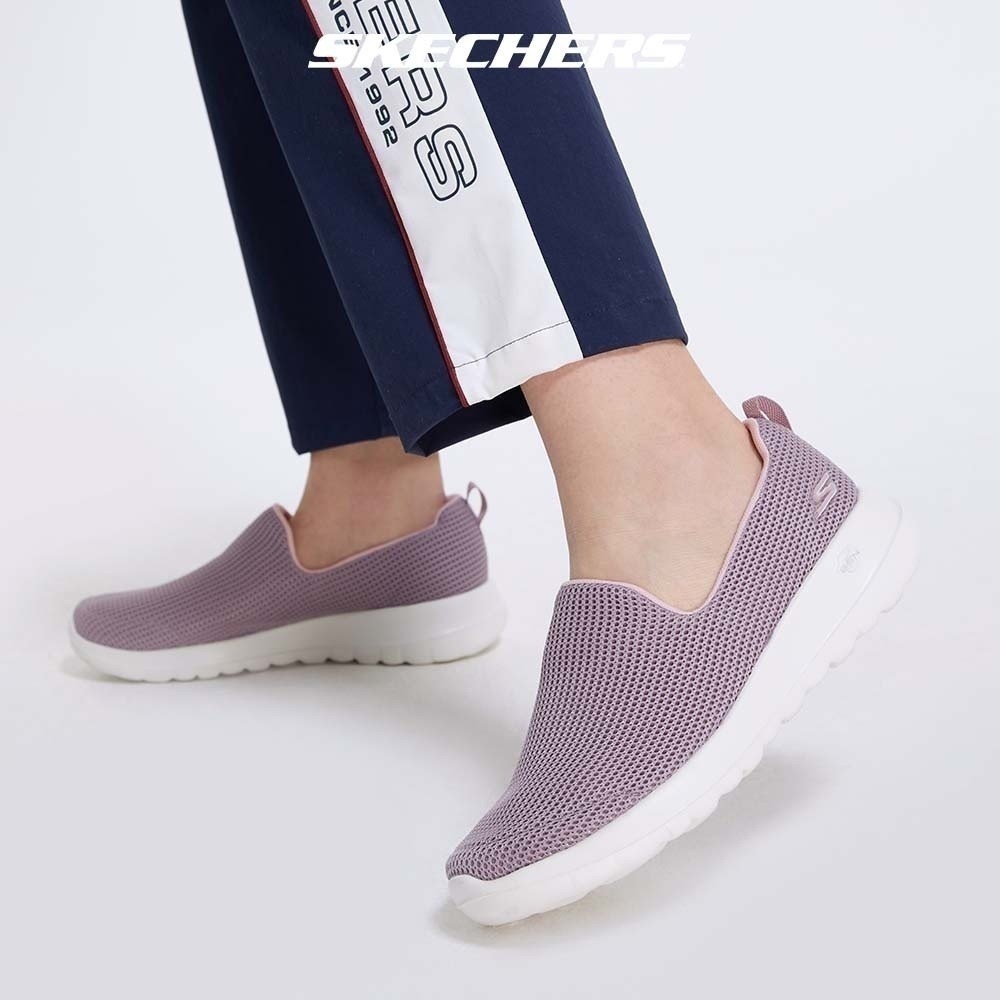 15637 skechers shop