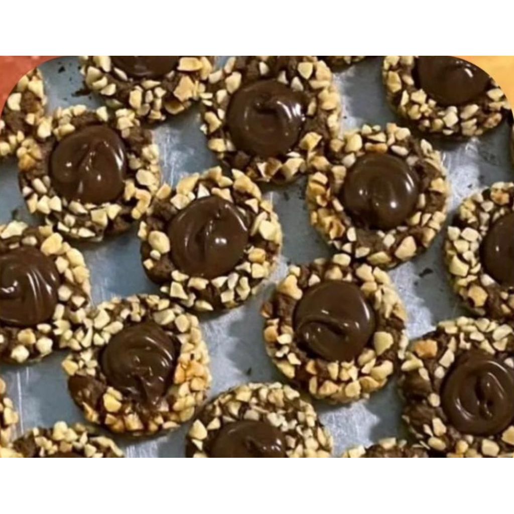 Chocolate Button Beryls Cookies (18pcs/33pcs) | Shopee Malaysia