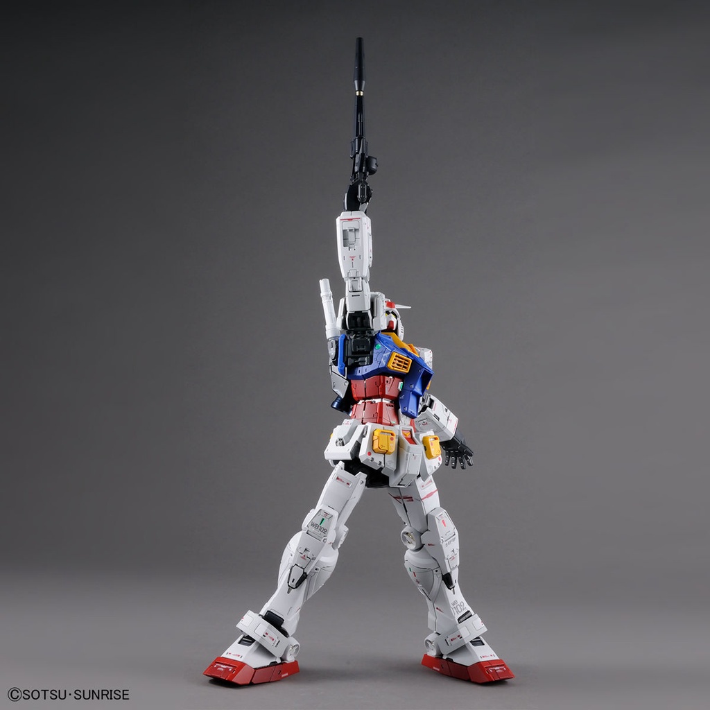 PG Unleashed RX-78-2 Bandai Perfect Grade 1/60 Model Kit Gunpla Gundam ...