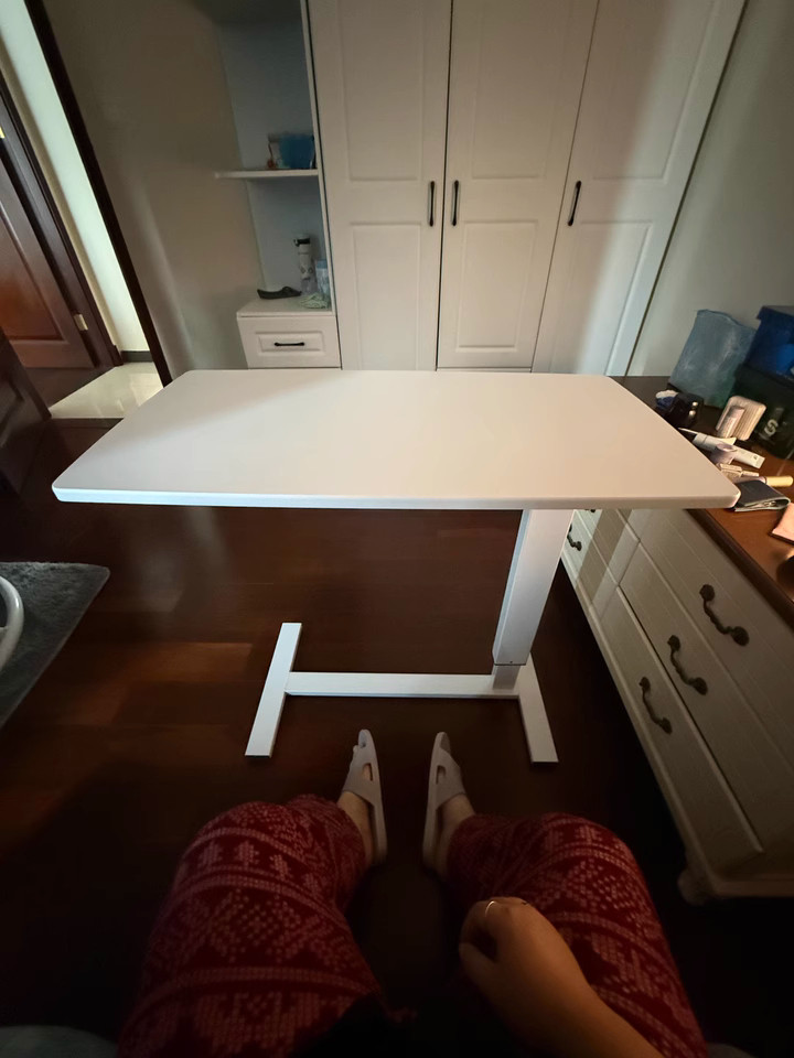 𝙍𝙚𝙖𝙙𝙮 𝙎𝙩𝙤𝙘𝙠 Adjustable Bed Table Foldable Side Table Movable Lifting ...