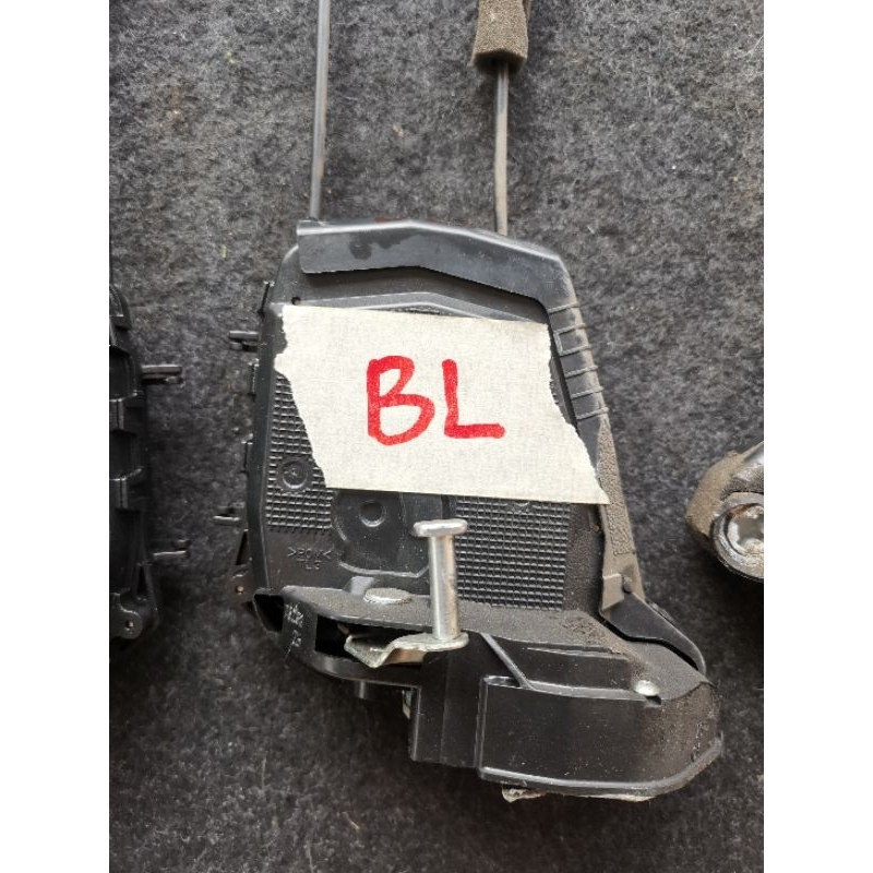 TOYOTA VIOS NCP93 INNER DOOR LOCK | Shopee Malaysia