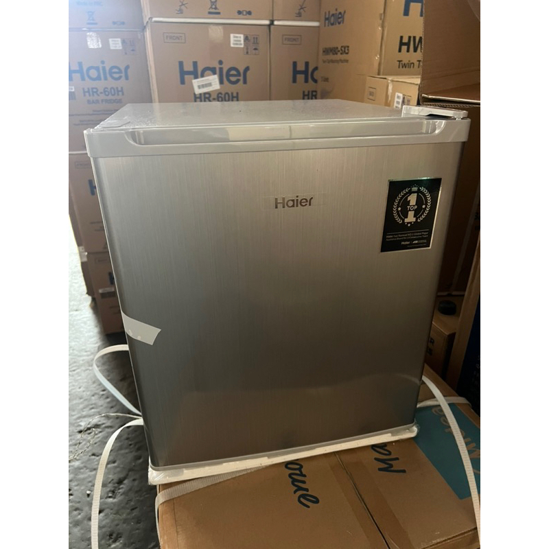 Haier mini bar/ mini fridge / peti sejuk mini / peti ais mini 60 litre HR60H Shopee Malaysia
