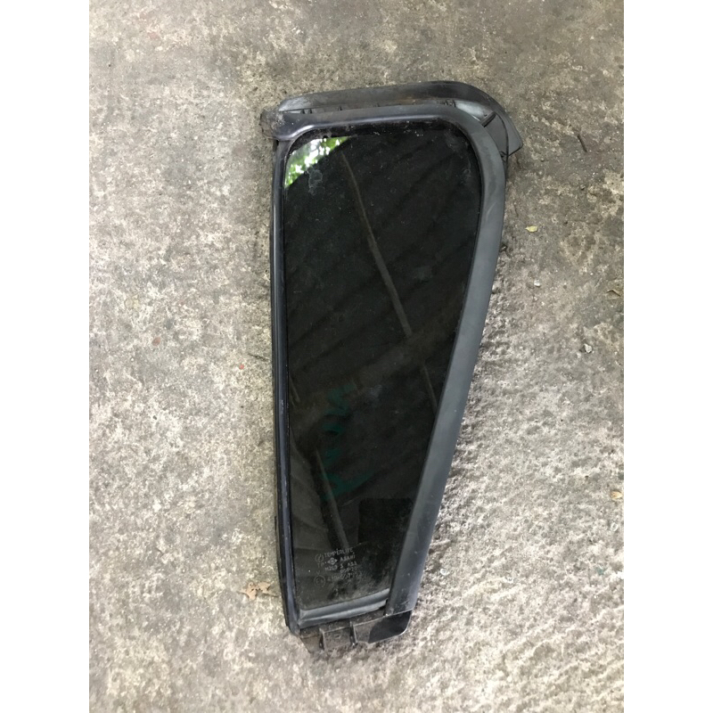 PERODUA MYVI 1ST REAR TRIANGLE GLASS ( RRH ) | Shopee Malaysia