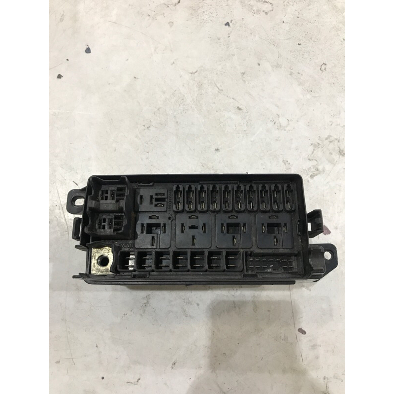 MINI COOPER S R50 / R52 / R53 FRONT FUSEBOX RELAY ( 6906604-05 ...