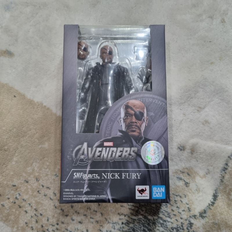 Bandai S.H. Figuarts Nick Fury - Avengers: Action Figure Con Testa E Occhi Intercambiabili, Pistola E Accessori - 2