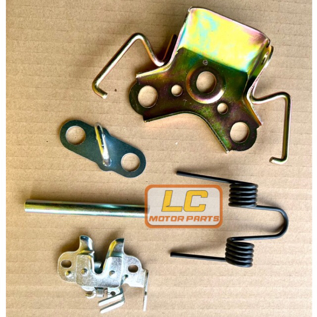 YAMAHA LC135 HINGE BRACKET SEAT SPRING HOOK PIN SIT SPRING TEMPAT DUDUK ...