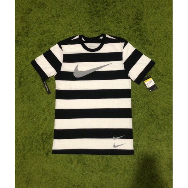 Swoosh stripe hot sale