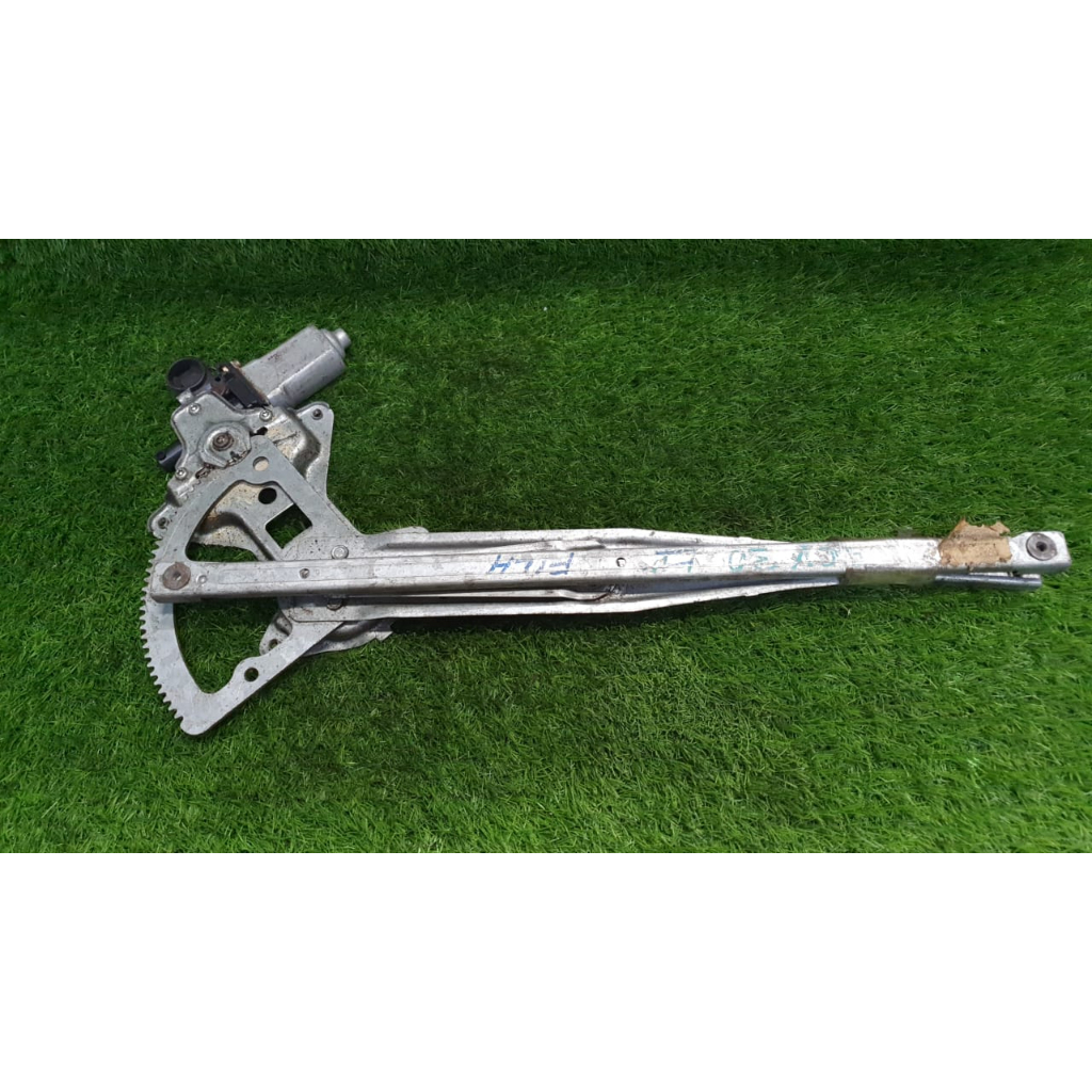 Toyota Camry Acv30 Front Power Window Motor Lh (2Pin) Shopee Malaysia