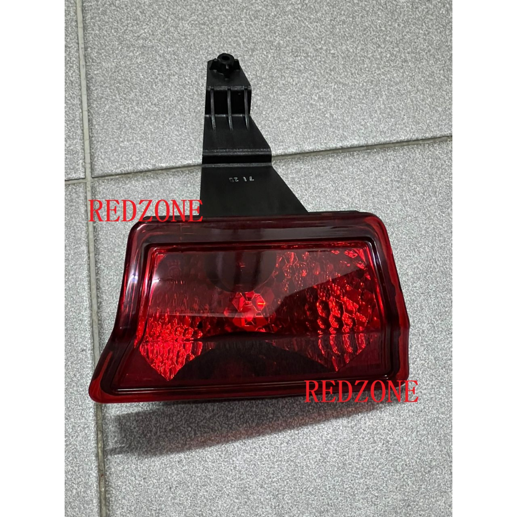 ORIGINAL PROTON EXORA BOLD REAR BUMPER CENTER LAMP / REFLECTOR MERAH ...