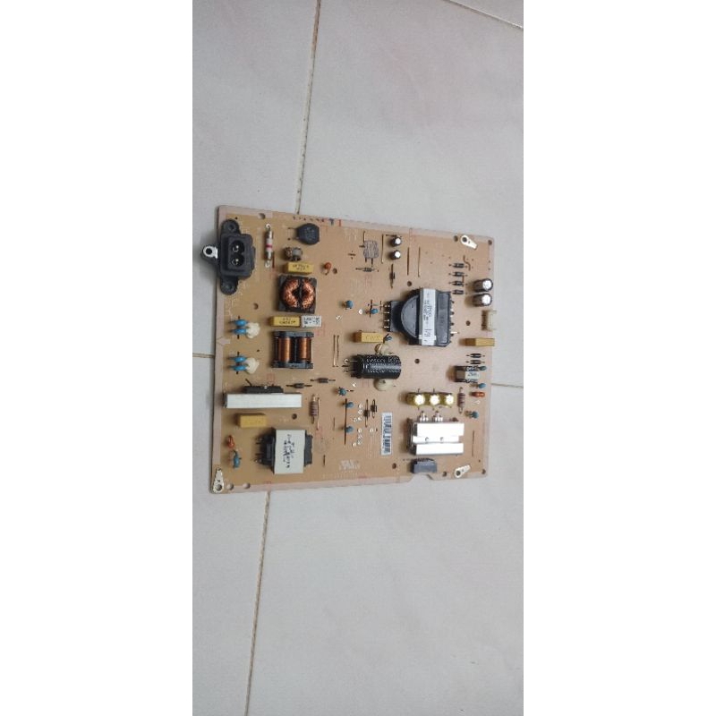 LG 55UK6300PTE SMART TV (SCREEN CRACK) Shopee Malaysia