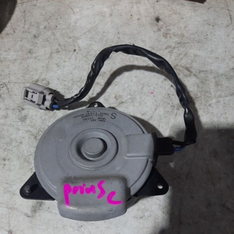 Toyota prius c fan motor original used japan | Shopee Malaysia