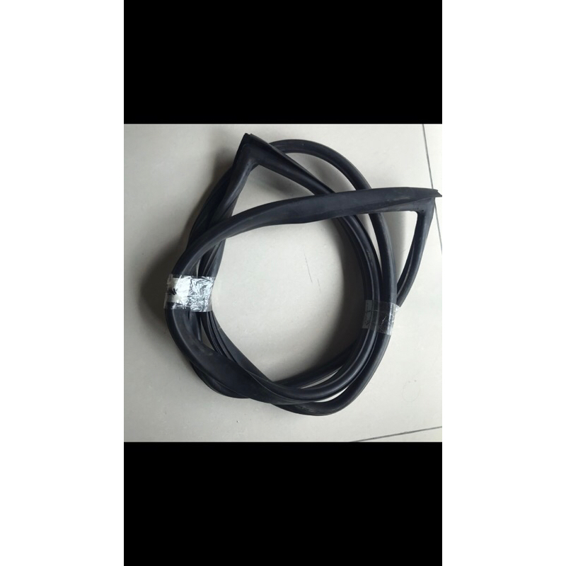 Nos Alfa Romeo Giulietta 116 rear windscreen rubber seal | Shopee Malaysia