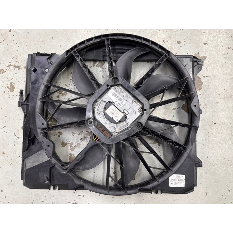 BMW E90 320i 325i 328i N52 RADIATOR FAN MOTOR COOLING FAN MOTOR