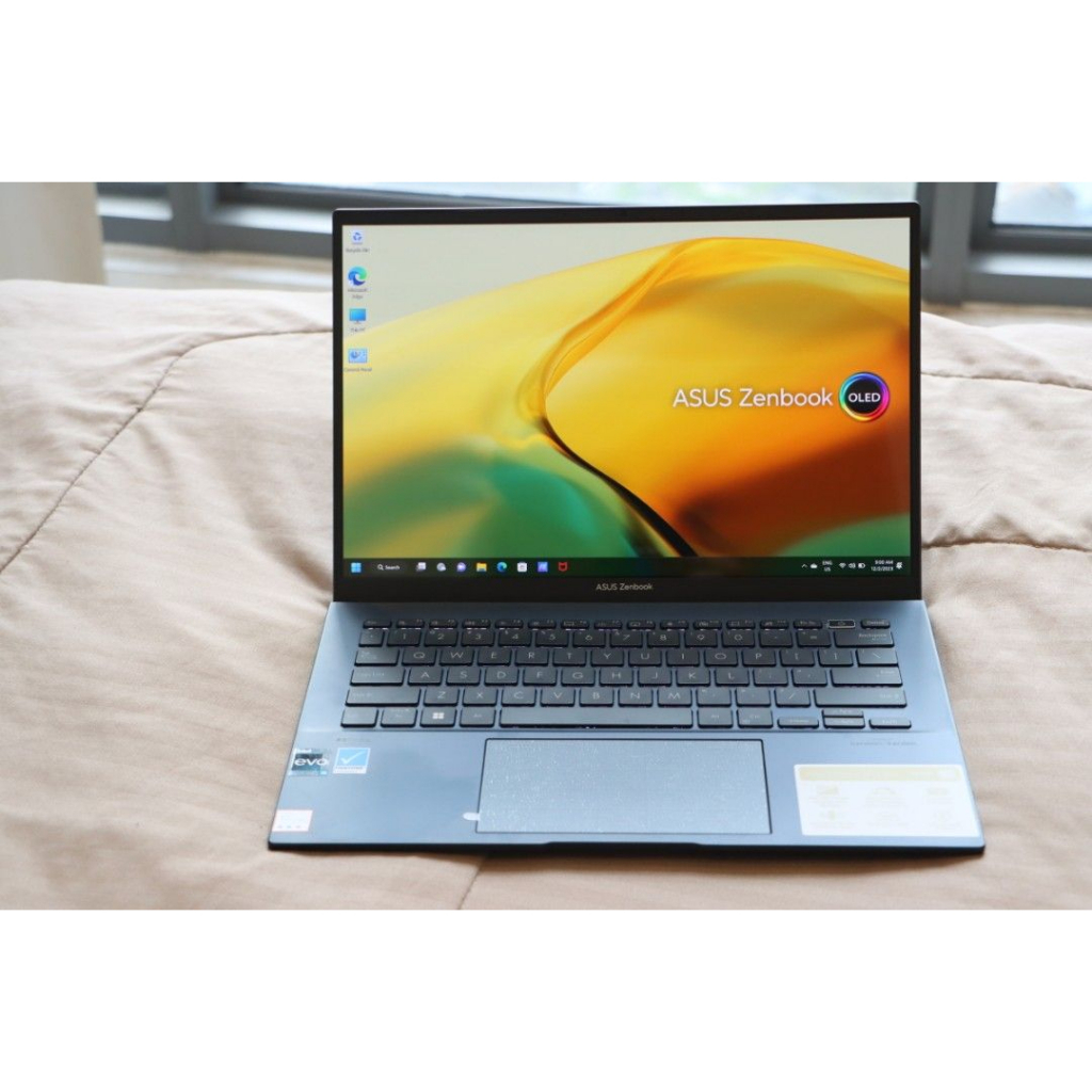 Asus zenbook OLED I5 12Th Gen 16Gb Ram 512Gb Ssd 14 inch 3k OLED