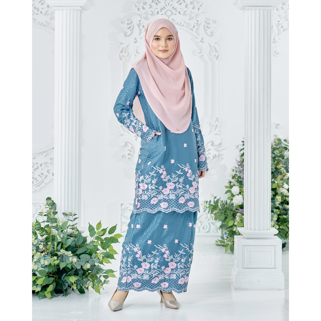 Mahsuri Kemboja Baju Kurung Sulam Mahsuri Kemboja Baju Kurung