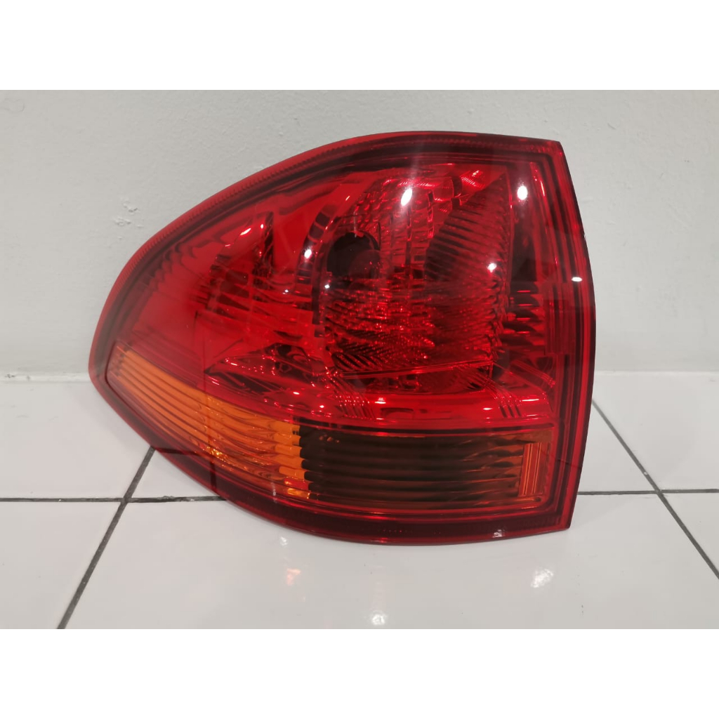 Mitsubishi pajero sport tail light LH Shopee Malaysia