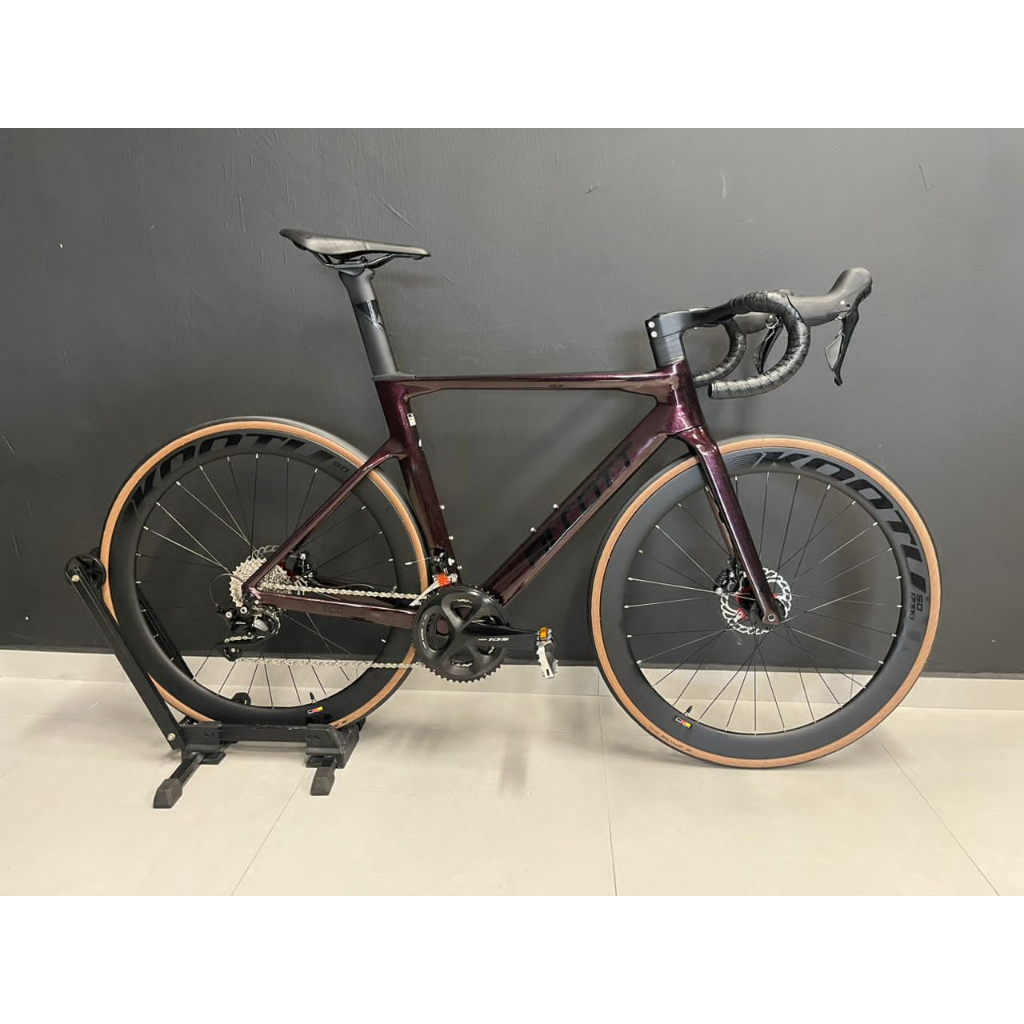 ALCOTT ROSSA BLAZE 2 X 11 SPEED SHIMANO 105 CARBON ROAD BIKE COME WITH FREE GIFTS WARRANTY Shopee Malaysia