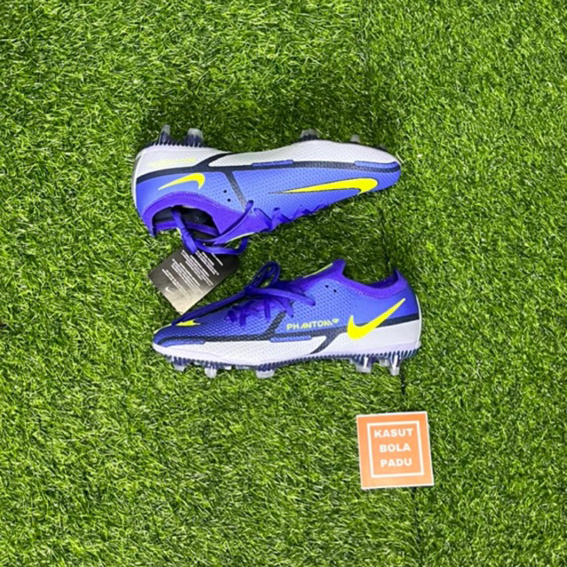kasut bola nike phantom