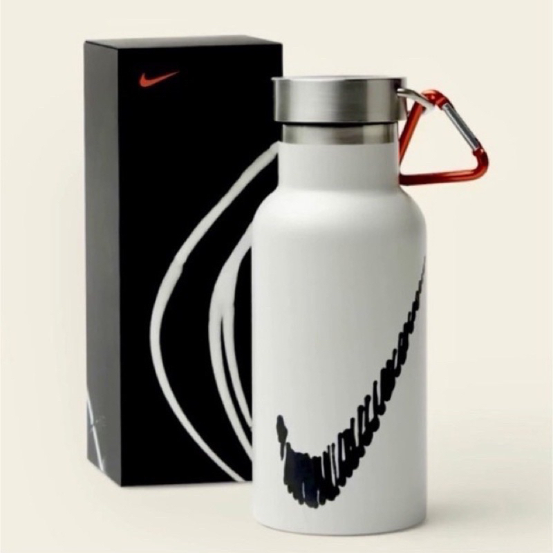 Nike water hotsell bottle stainless steel