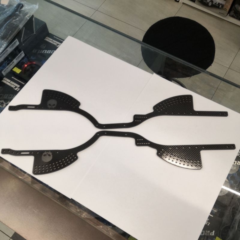 1/10 RC BOTAK RACING CARBON LCG CHASSIS | Shopee Malaysia