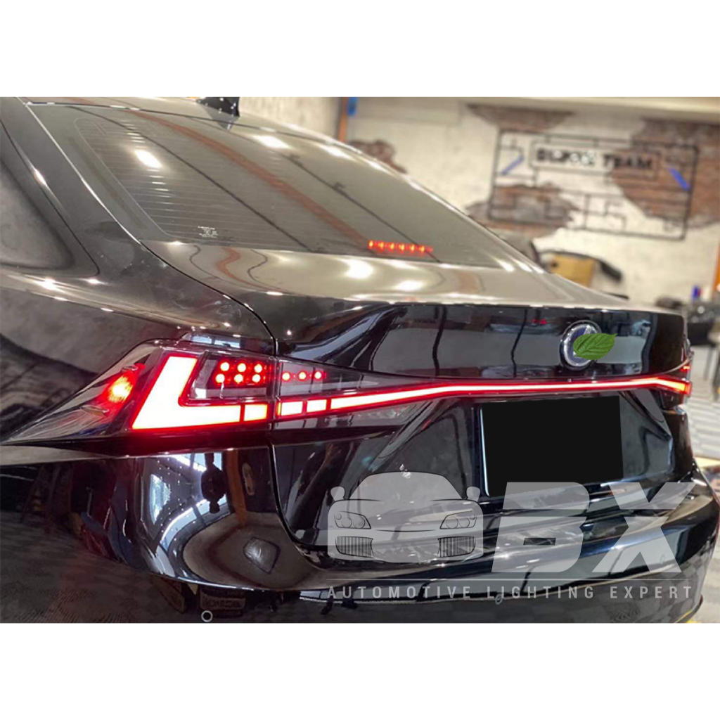 Lexus Is250 1319 LED Tail Lamp (Light Bar Design + LED Garnish