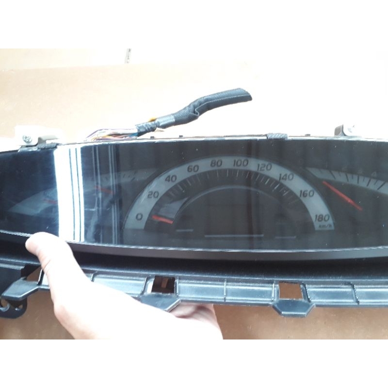 Estima acr50 facelift white meter with MID + DISP switch and radio ...