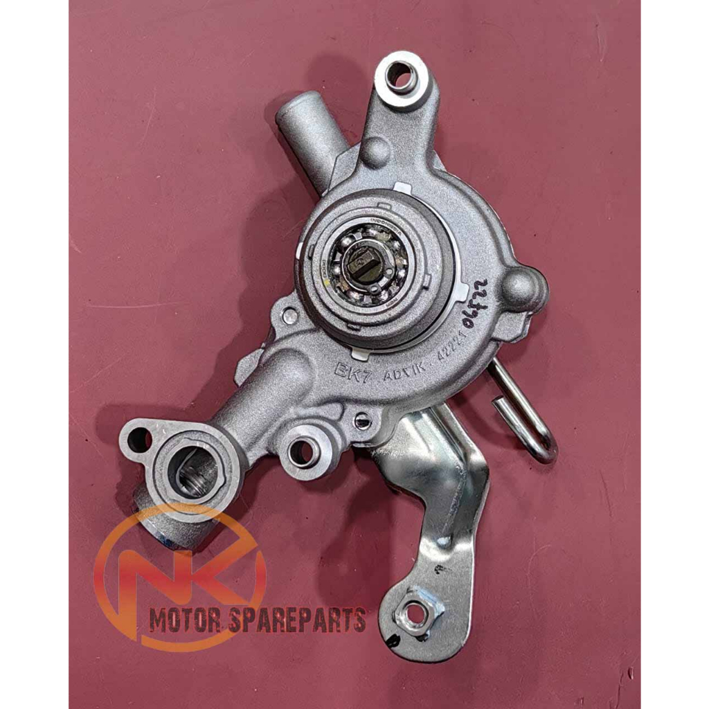 Yamaha R15 Water pump Assy 100% original Yamaha (not copy) BK6-E2420-00 ...