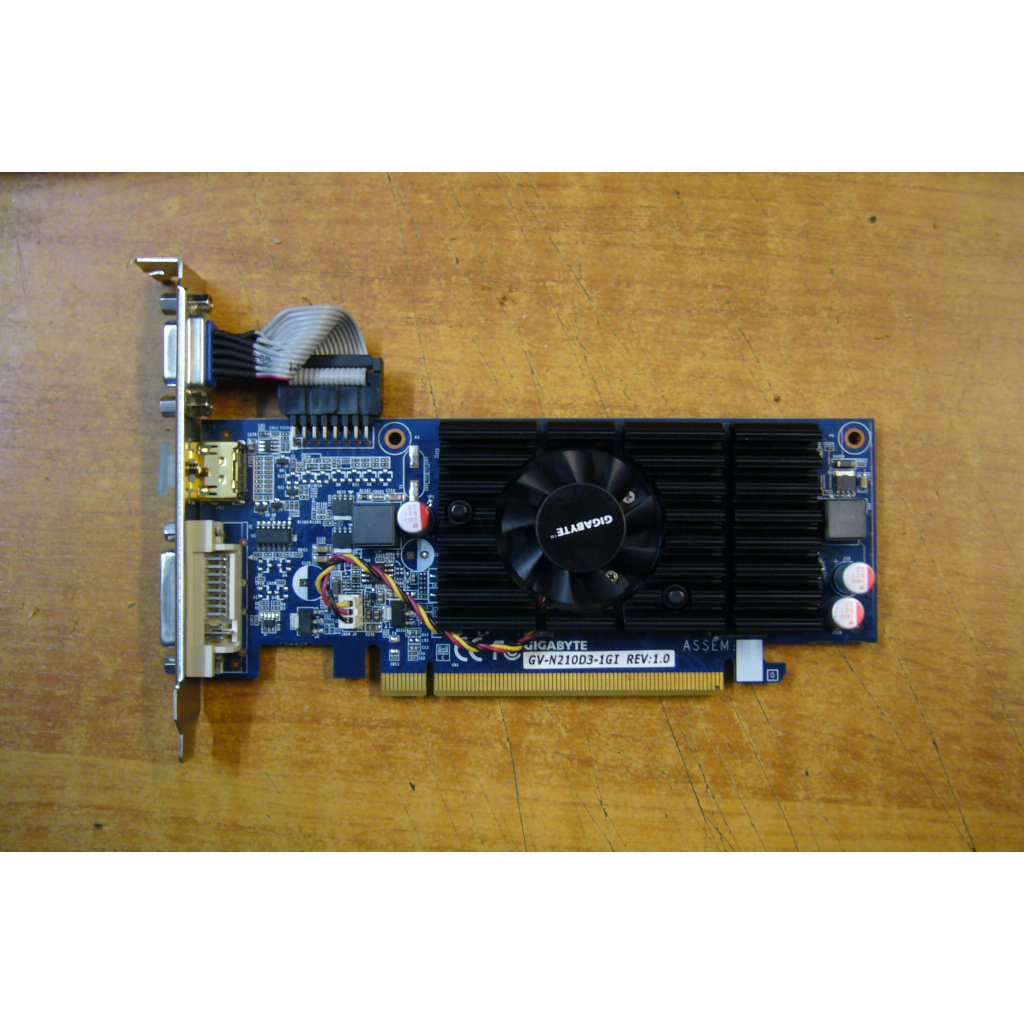 GIGABYTE GV-N210TC-1GI NVIDIA GeForce 210 1GB RAM GDDR3 64 bit PCI ...