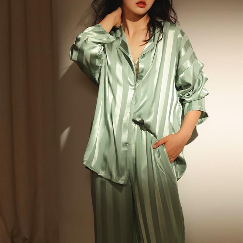 High Grade Silk Pajamas Woman Age Seasion Ice thin Long Sleev ...