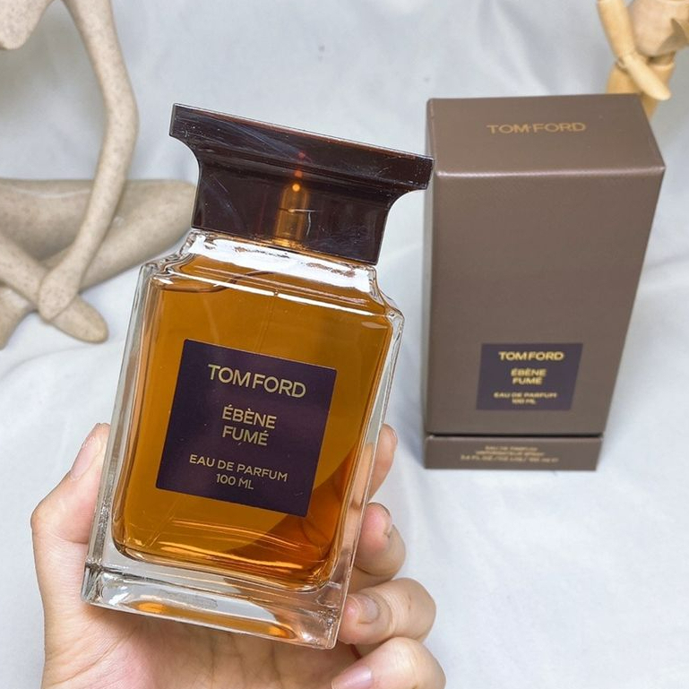 EBENE FUME エベーヌ フュメ 2ml TOM FORD 香水（Tom Ford Ebene Fume 