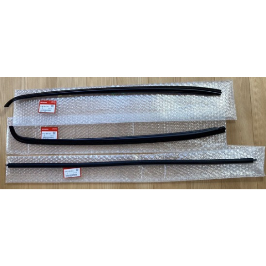 Original Honda civic ferio 4 door sedan EG EG9 9295 MOLDING FR WINDSHIELD SIDE RH LH UPPER Set