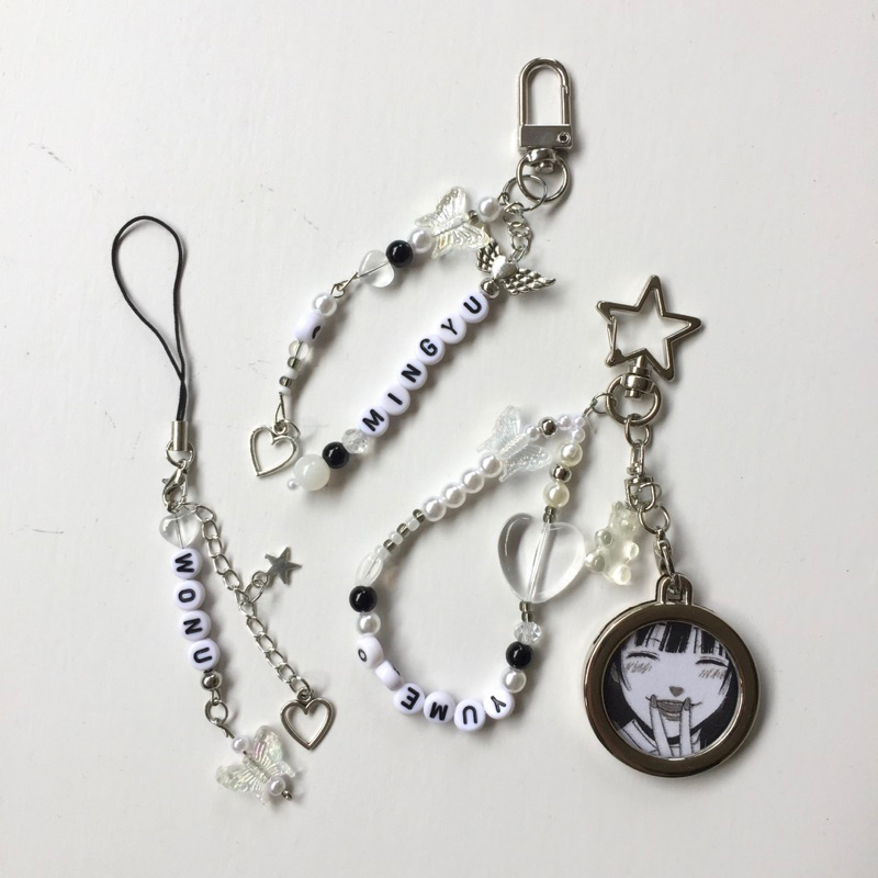 custom kpop keychain / beads keychain ( anime / kpop / etc ) Shopee