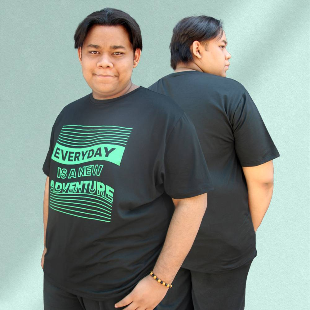 ULMT Unlimited Plus Size Round Neck Short Sleeve Graphic T-Shirt ...