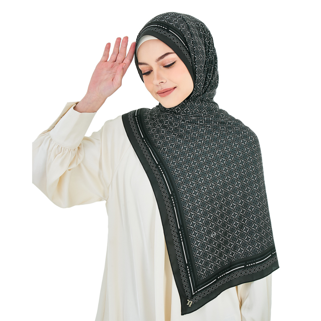 naelofar linia shawl