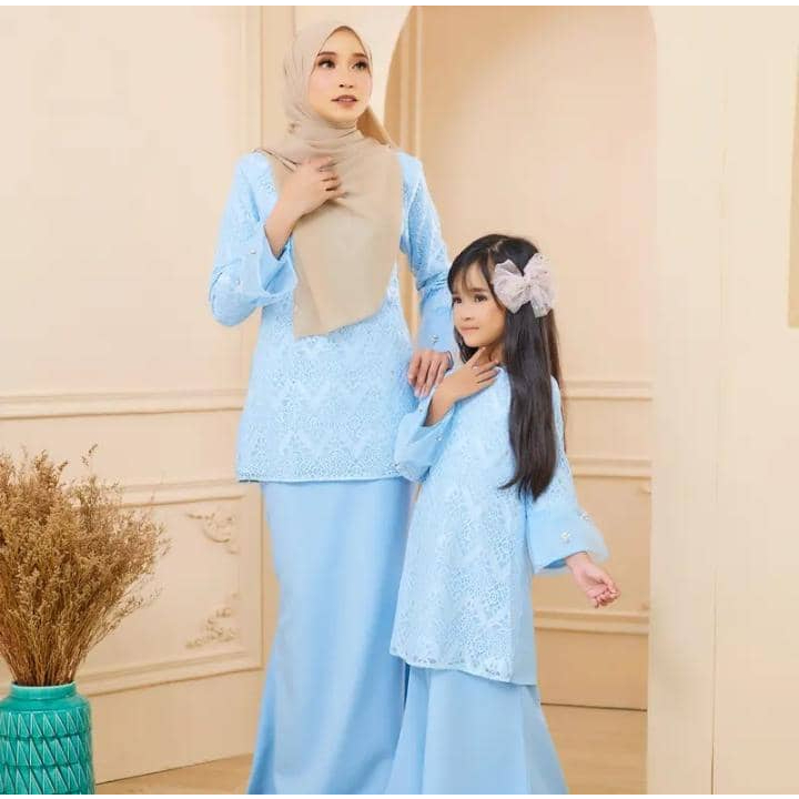 Gambar baju kurung Sempurna