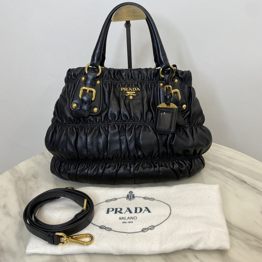 prada tote - Prices and Promotions - Women's Bags Apr 2023 | Shopee Malaysia