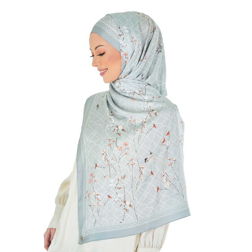 naelofar satin shawl
