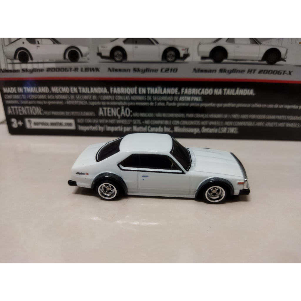 Hot Wheels Nissan Skyline C210 2023 Premium Collector Garage Boxset - Blanc Et Noir, échelle 1:64