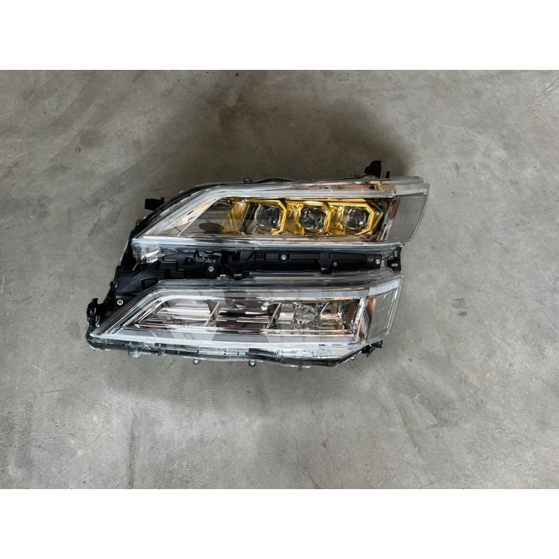 Toyota vellfire 2018 headlamp conversion Shopee Malaysia