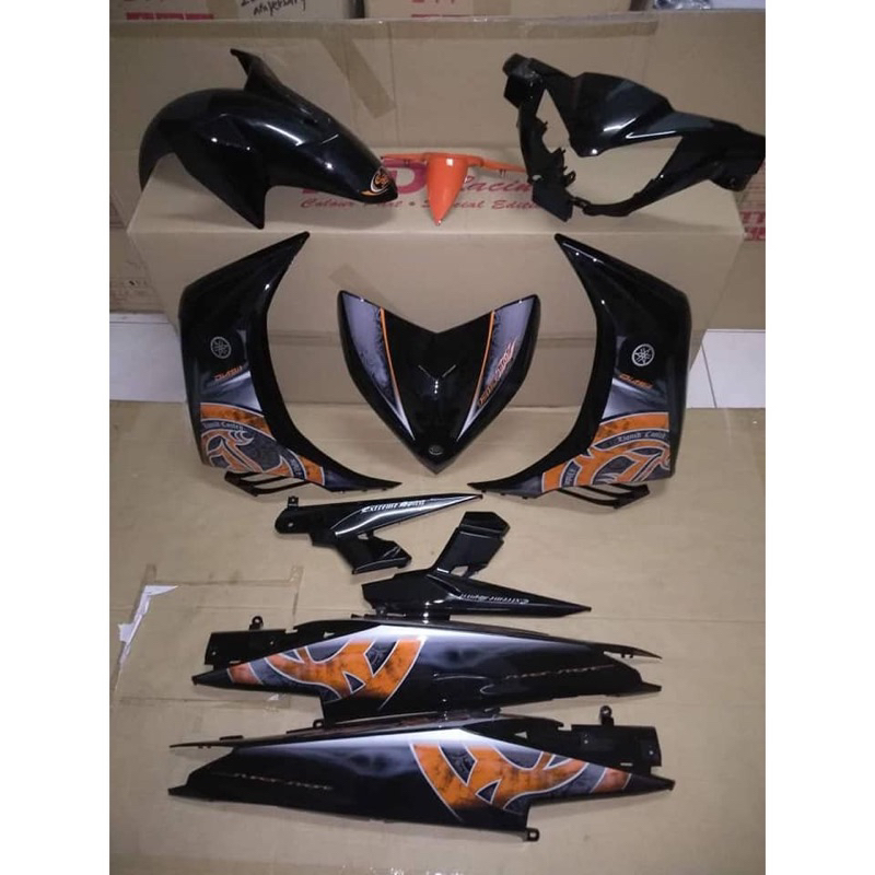 Coverset Yamaha Lc135 V1 V2 V3 V4 V5 V6 V7 V8 Batik And Api Ready Stock