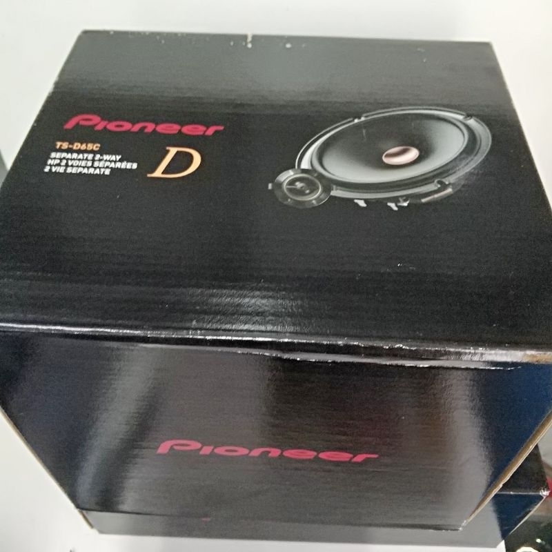 thumbnail image 2 of Authentic Pioneer TS-A1601C 6.5" 2-Way Component Speaker System – 350W Max, 80W RMS – New 2 of 6