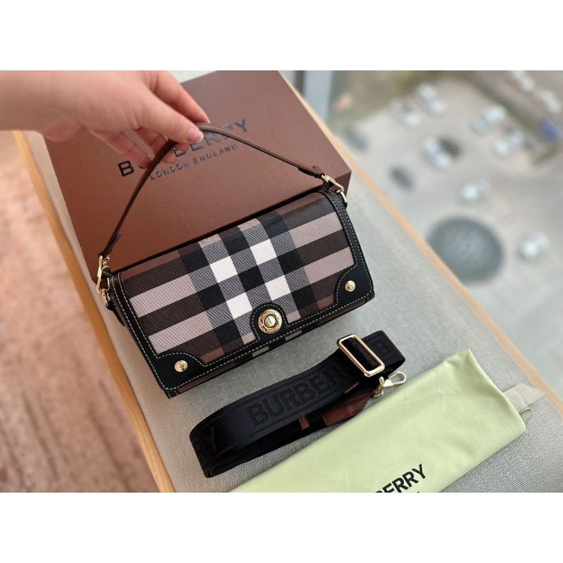 Women CrossBody Bag. Original Quality Bag. BURB3RRY TOP HANDLE NOTE BAG. Dark Birch Brown. 24 x